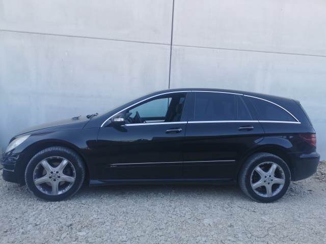 Mercedes-Benz R 320 642950