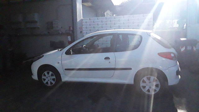 Peugeot 206 PLUS 8HR