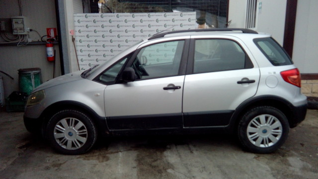 Fiat SEDICI  D19AA