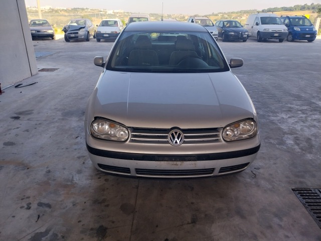 Volkswagen GOLF  AGR