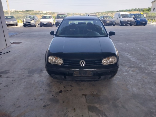 Volkswagen GOLF AHF