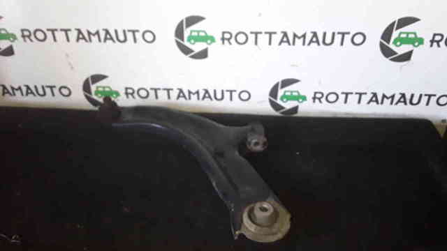 Braccio Oscillante Sinistro Renault Clio mk3 [UK] 1.5 dCI K9K766