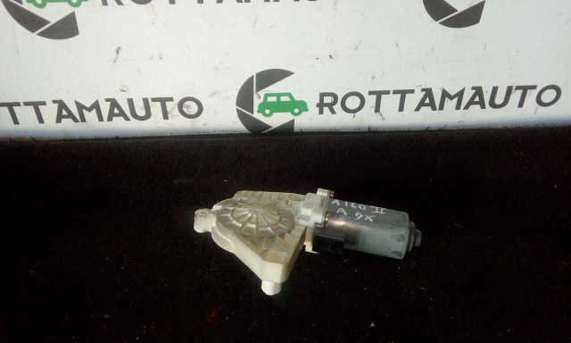 Alzavetro Anteriore Destro Mercedes-Benz A 160 (W169) CDI 82cv MOTORINO 640942