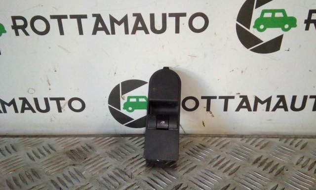 Pulsantiera Anteriore Dx Opel Astra H sw 1.7 16v cDTI  Z17DTH