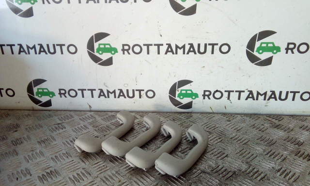 Ricambi Vari Fiat Sedici 16 restyl. 2.0 Multijet MANIGLIA INTERNA 4 DISPONIBILI  D20AA