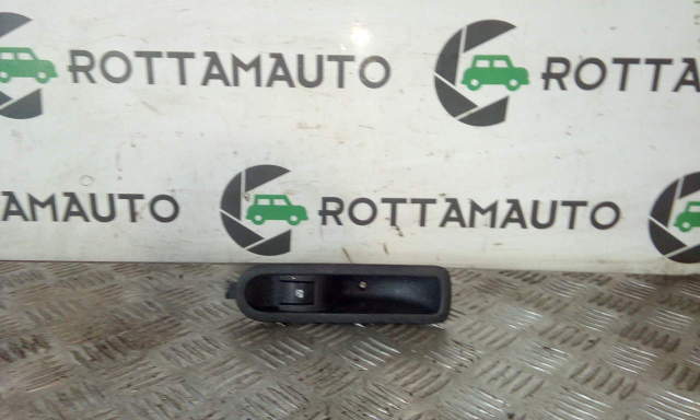 Pulsantiera Posteriore Destra Renault Scenic mk2 1.9 dCi F9QD8