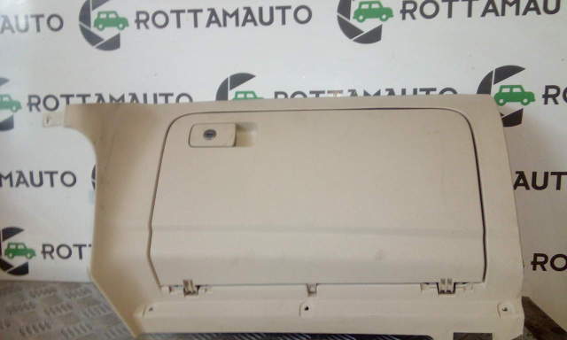 Ricambi Vari Volkswagen Golf 6 VI 2.0 TDI 3p CASSETTO PORTAOGGETTI  CBA 