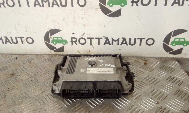 Centralina Ecu Peugeot 208 [UK] Gt Line 1.2 THP  HN01 10XVA3