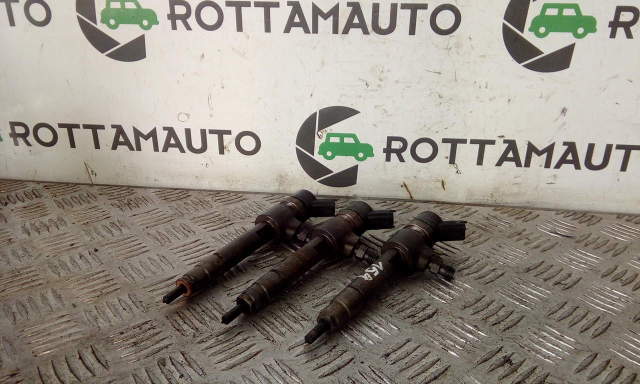 Iniettori Alfa Romeo 159 1.9 JTDm 120 3 PEZZI DISPONIBILI  939A1000