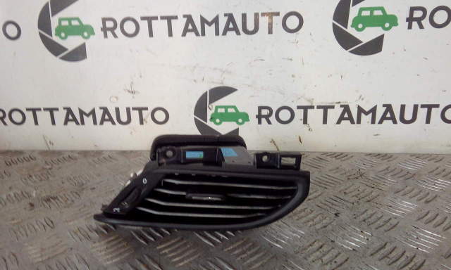 Ricambi Vari Fiat Tipo (357) [UK] 1.6 MultiJet BOCCHETTA VENTILAZIONE ABITACOLO DESTRA DX  55260384