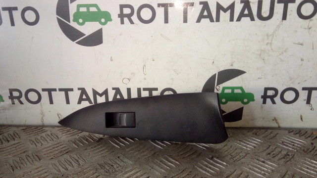 Pulsantiera Posteriore Destra Toyota Rav 4 mk3 (06-13) 2.2 D4D 2ADFTV