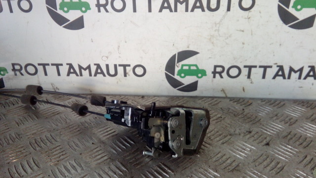 Serratura Posteriore Destra Toyota Rav 4 mk3 (06-13) 2.2 D4D 2ADFTV