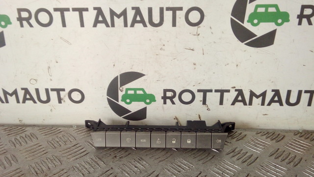Pulsantiera cruscotto Lancia Ypsilon Y mk2 (843) PULSANTE CITY CHIUSURA CENTRALIZZATA RETRONEBBIA  188A4000