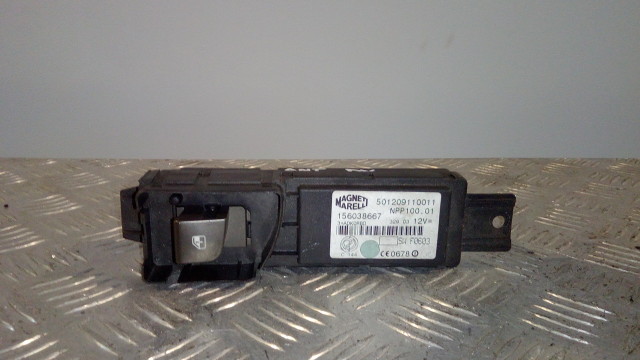 Pulsantiera Anteriore Dx Lancia Thesis (SJ) (06/02>04/08<) 2.4 20v 841H000