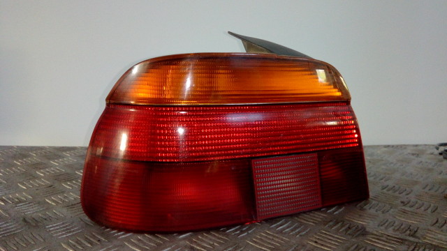 Fanale Posteriore Sinistro BMW 525 TDS (E 39)  256T1