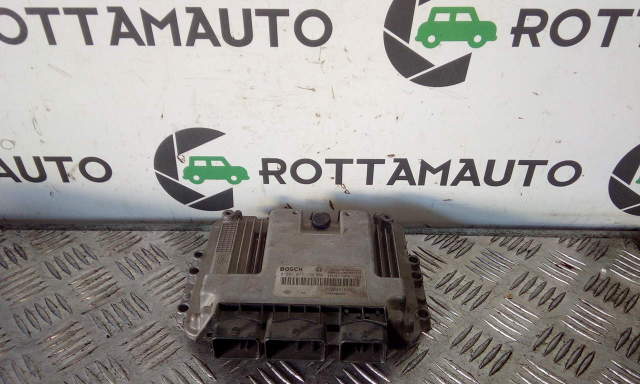 Centralina Ecu Renault SCENIC 2A SERIE (06/03>08/09<) 1.9 dCI F9QD8