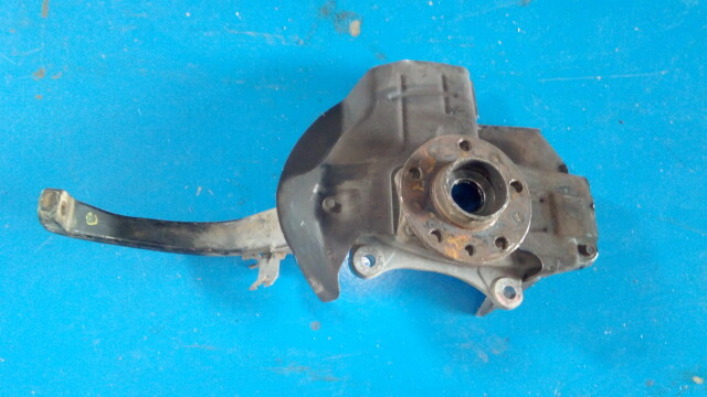 Montante Sospensione Sx Alfa Romeo 159 1.9 JTDm (multijet) 150 Ghisa  939A2000