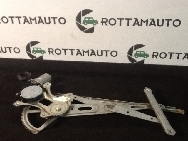 Alzavetro Anteriore Destro Toyota Rav4 mk3   2.2 D4D 2ADFTV