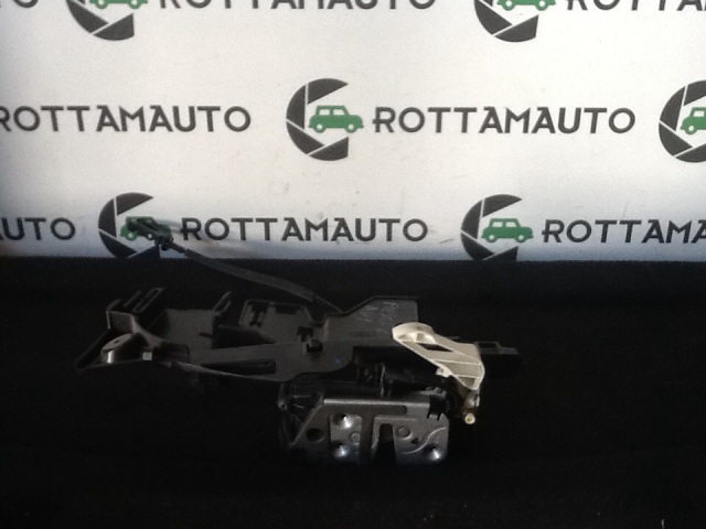 Serratura Anteriore Destra Ford Fiesta mK6  F6JD